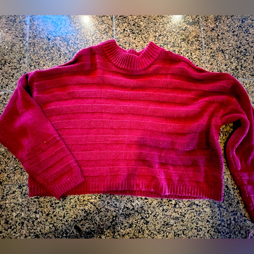 Burgundy crop style sweater